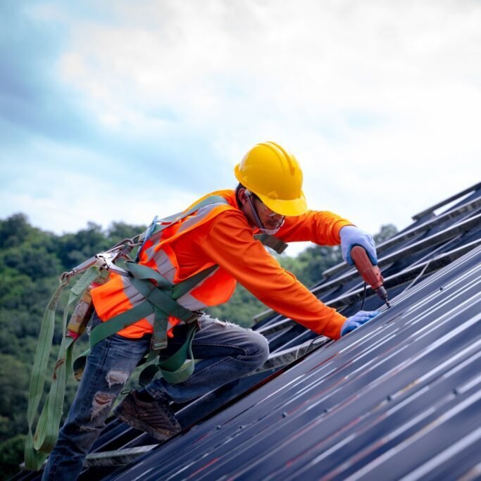 5-Reasons-You-May-Need-To-Hire-A-Metal-Roofing-Contractor-1-1024x683 5 Reasons You May Need To Hire A Metal Roofing Contractor 1 1024x683 1 E1748029437468